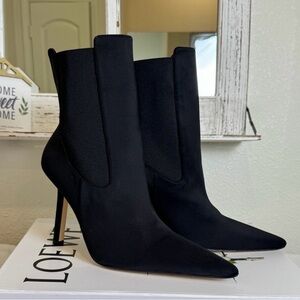 Good American Black Ankle Booties